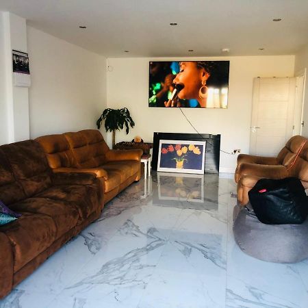 Diamond Accommodation Лондон Экстерьер фото