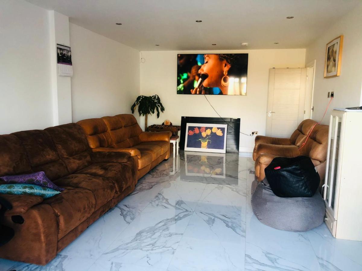 Diamond Accommodation Лондон Экстерьер фото